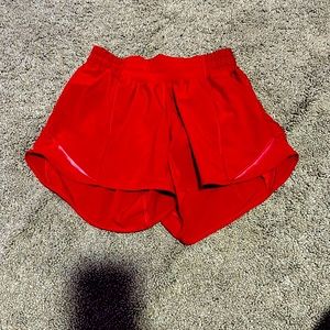 red hotty hot shorts